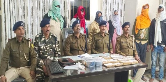 मोतिहारी पुलिस ने 9 किलोग्राम चरस सहित तस्करों को गिरफ्तार किया