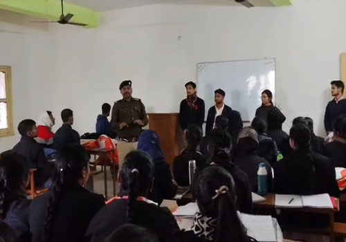 चाणक्य बी.एड. कॉलेज में साइबर क्राइम जागरूकता कार्यक्रम